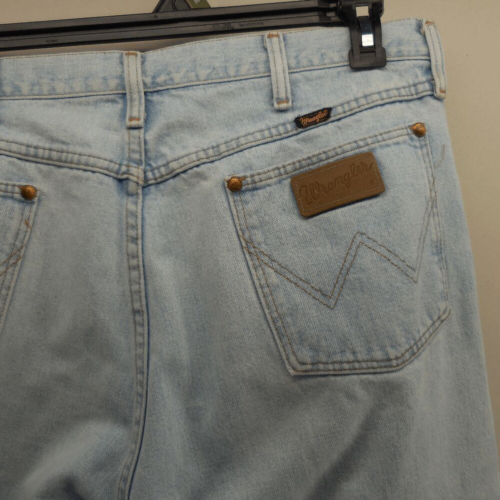 Vintage Wrangler Light Wash Heavy Denim Jeans Size 36x28 90s Cowboy Straight